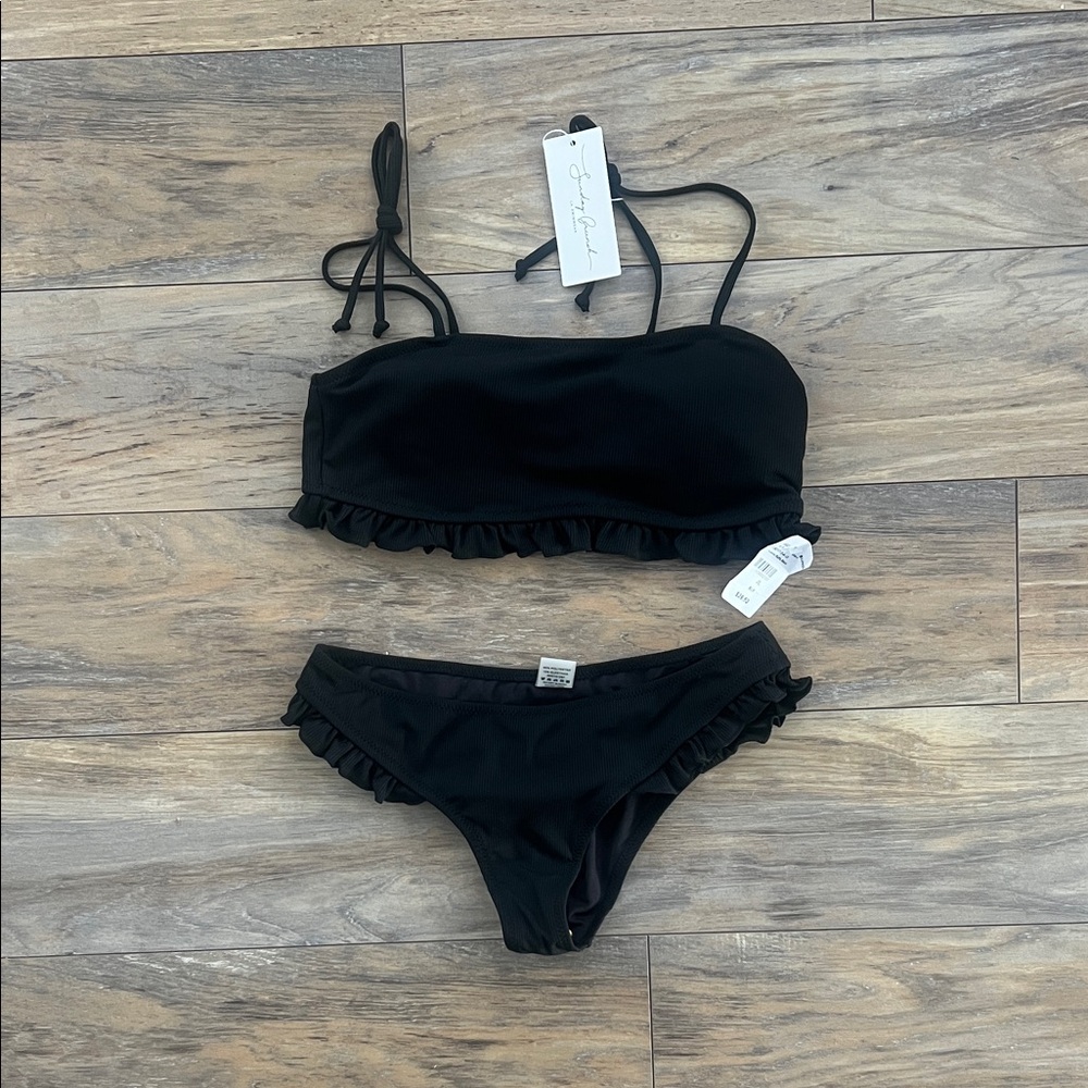 Stylish Black Ruffled Bikini Top